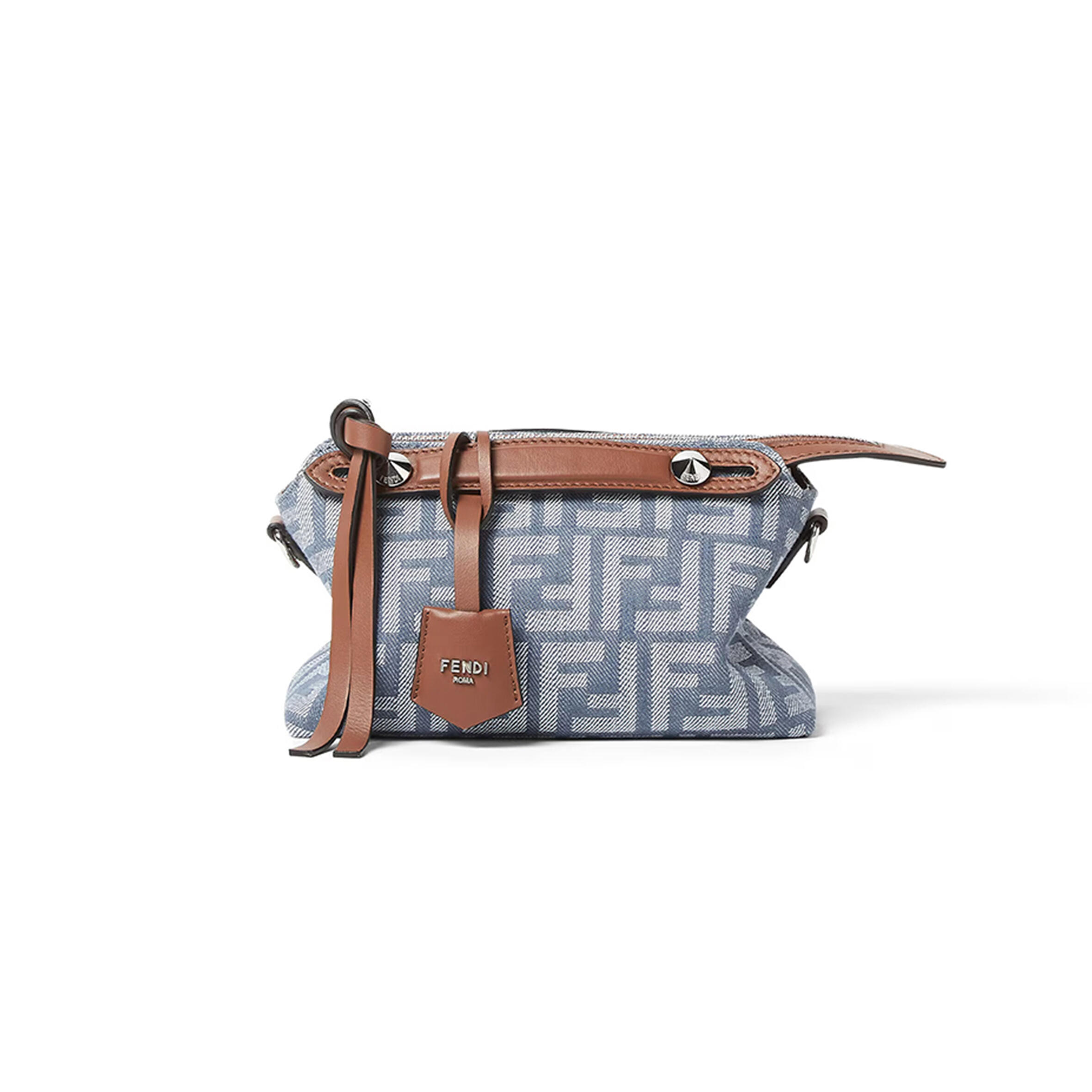 F**di by the way soft mini 8bs098aut4f1sxp (20*12*9cm)